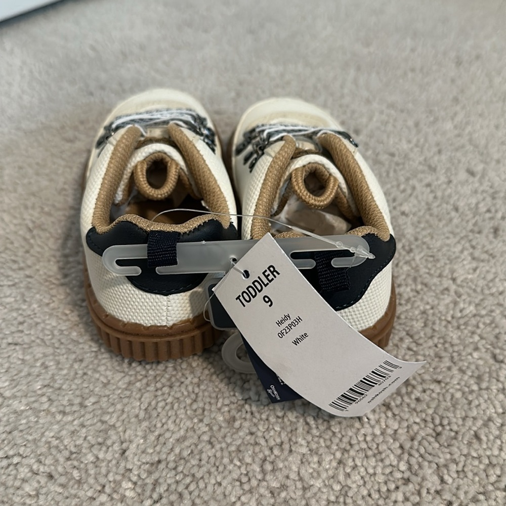 NWT Oshkosh Canvas Tennis Shoes Toddler Size 9 - Picture 3 of 5